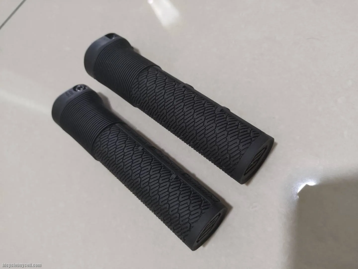 Entity Expert Grips