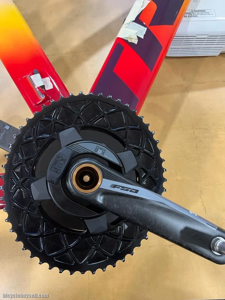 [SOLD] Used FSA Powerbox Carbon + AbsoluteBlack Oval Chainring + BBInfinite Bottom Bracket
