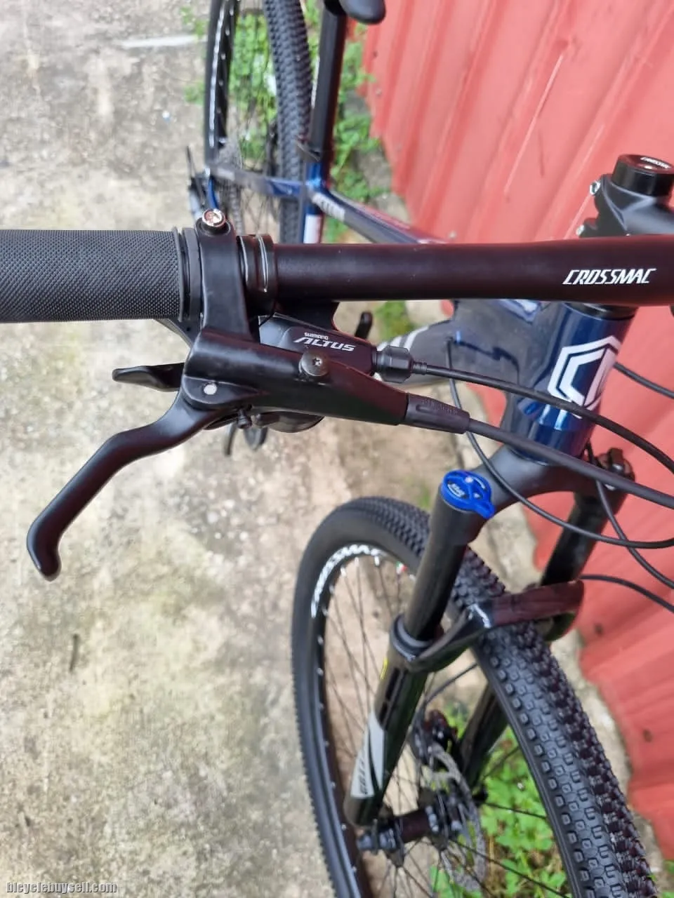 Crossmac Action Race -3x9 Speeds- (29er) - Brand New !!!-