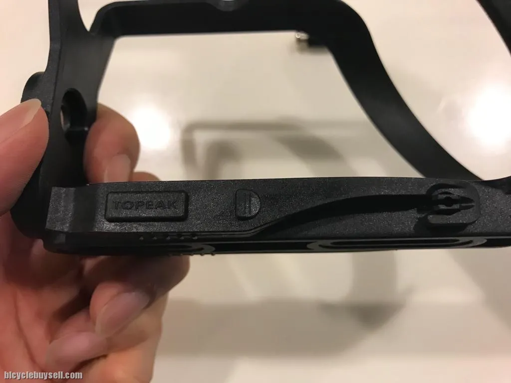 TOPEAK ADJUSTABLE WATER BOTTLE CAGE HOLDER (NEW)