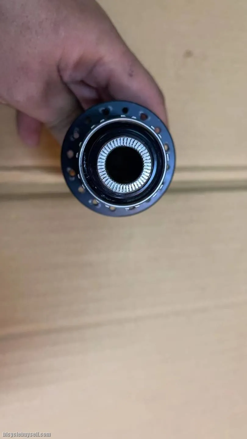 Shimano XTR Hub M988 (Thru Axle Hub )(2nd Hand)(11Spd)