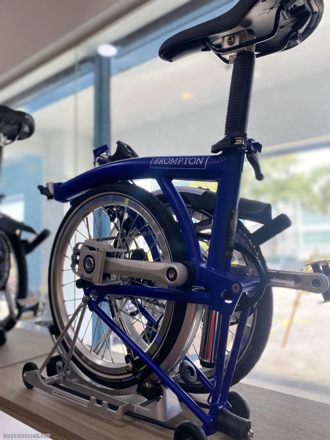 Brompton C Line Utility - 3-Speed - Mid Bar