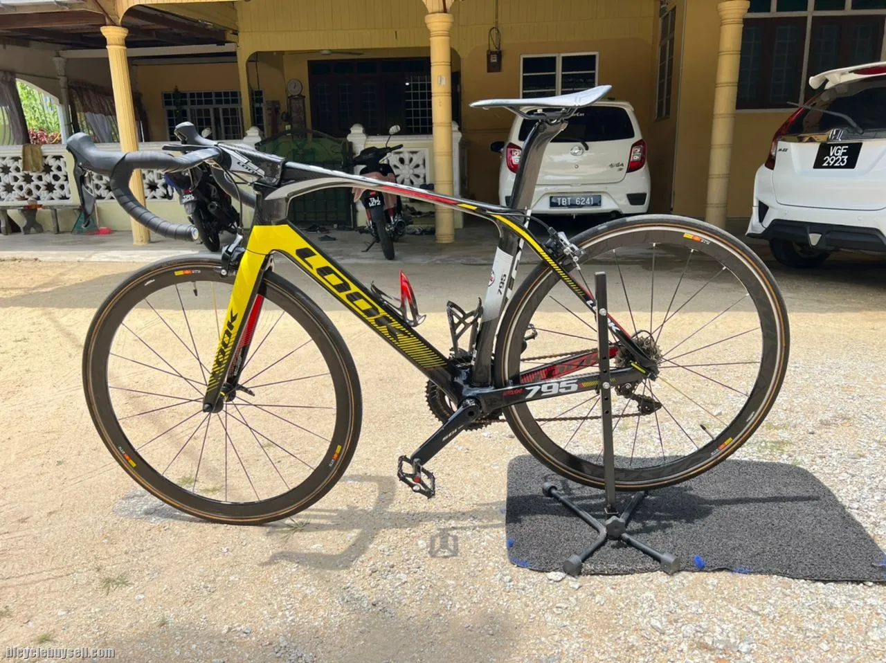 Road Bike LOOK 795