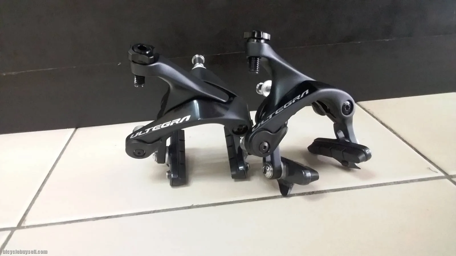 shimano ultegra brake caliper R8000