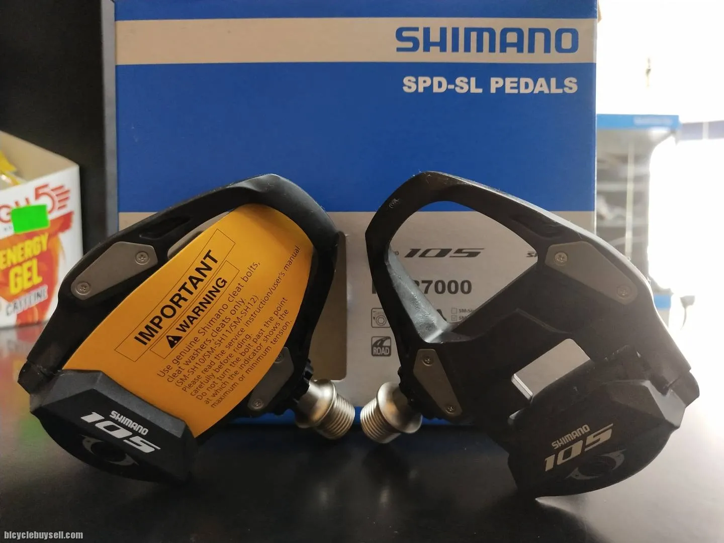 Shimano R7000 pedals with yellow cleat