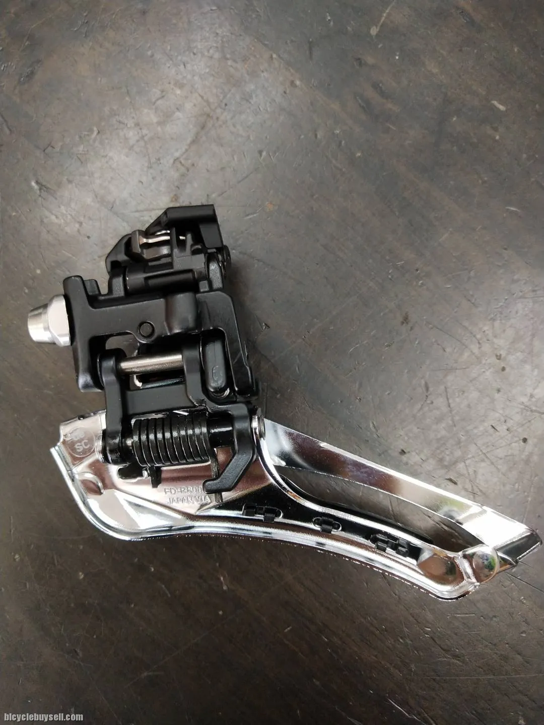 Shimano R8000 front derailler with box