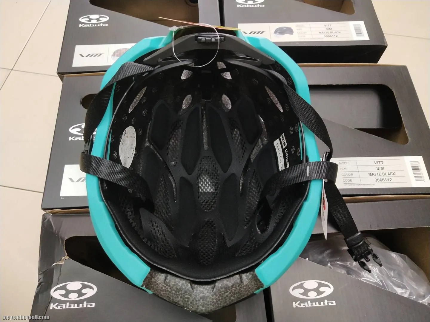 KABUTO VITT HELMET