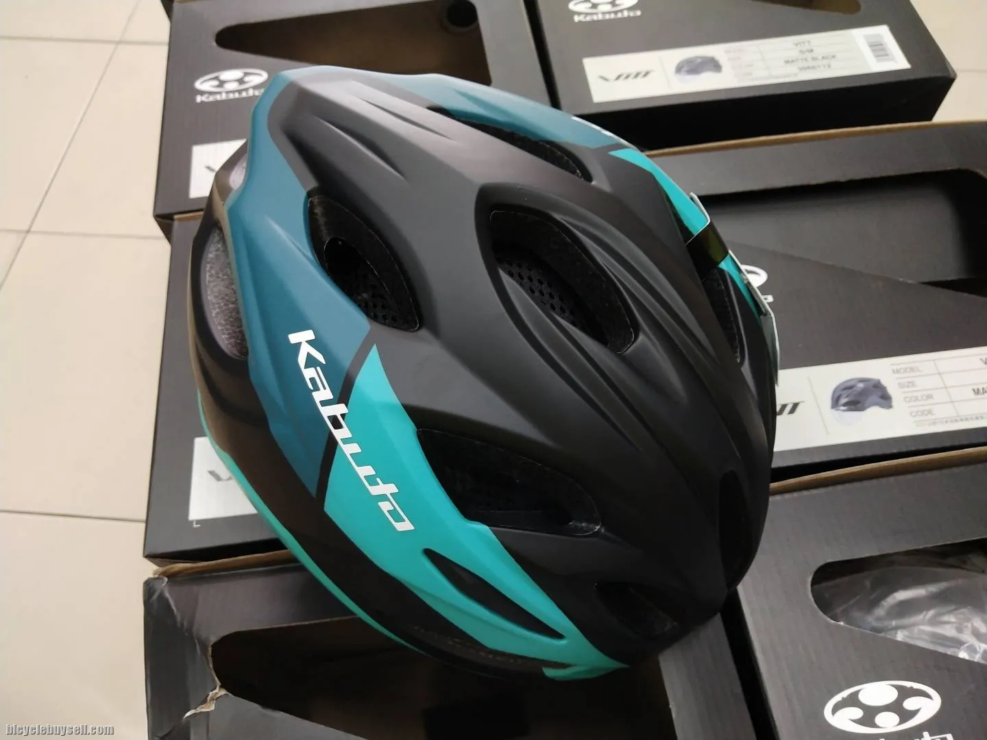 KABUTO VITT HELMET