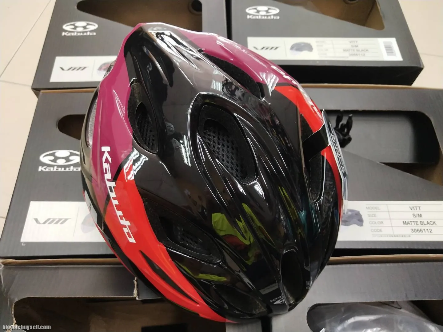 KABUTO VITT HELMET