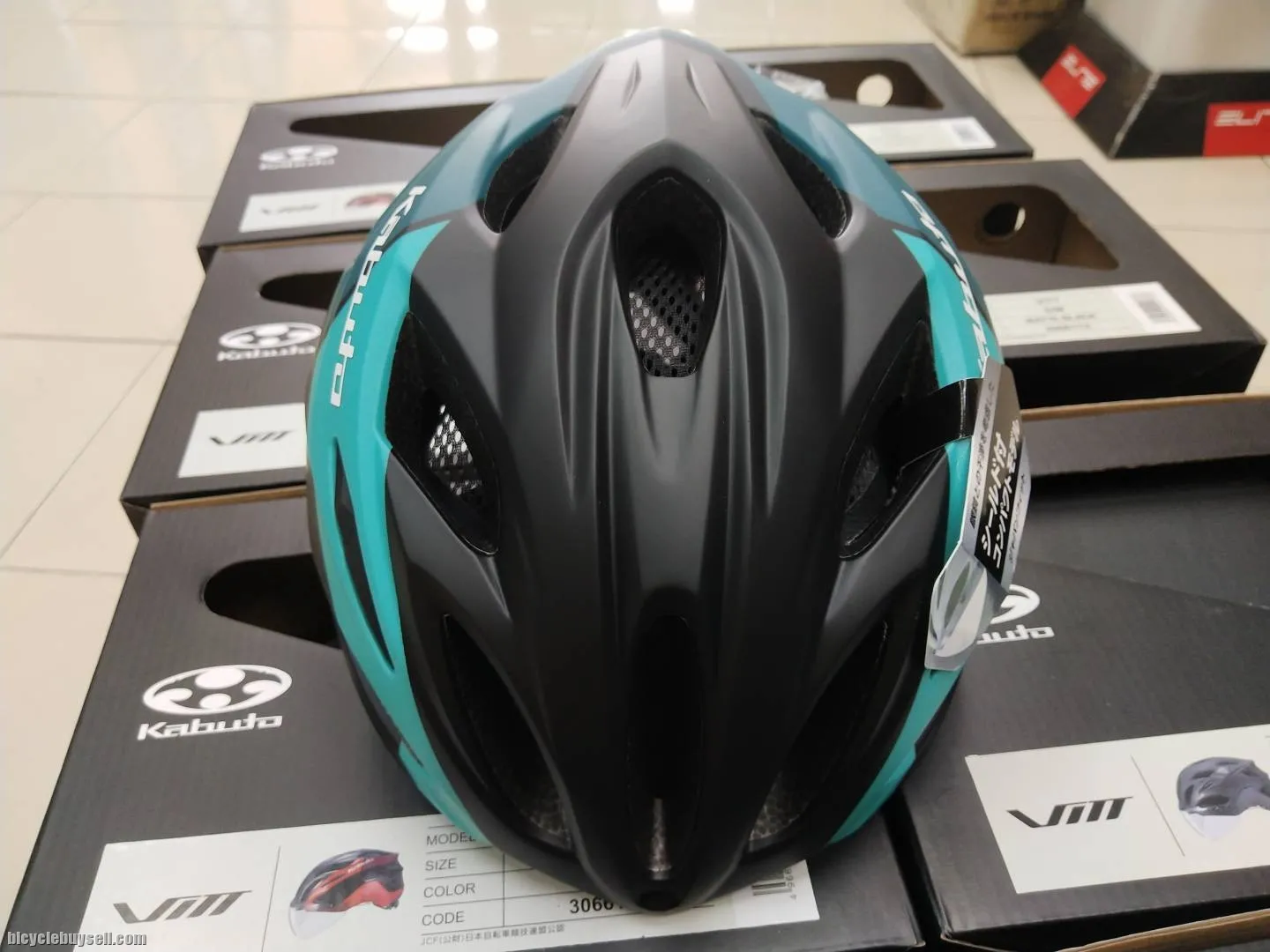 KABUTO VITT HELMET