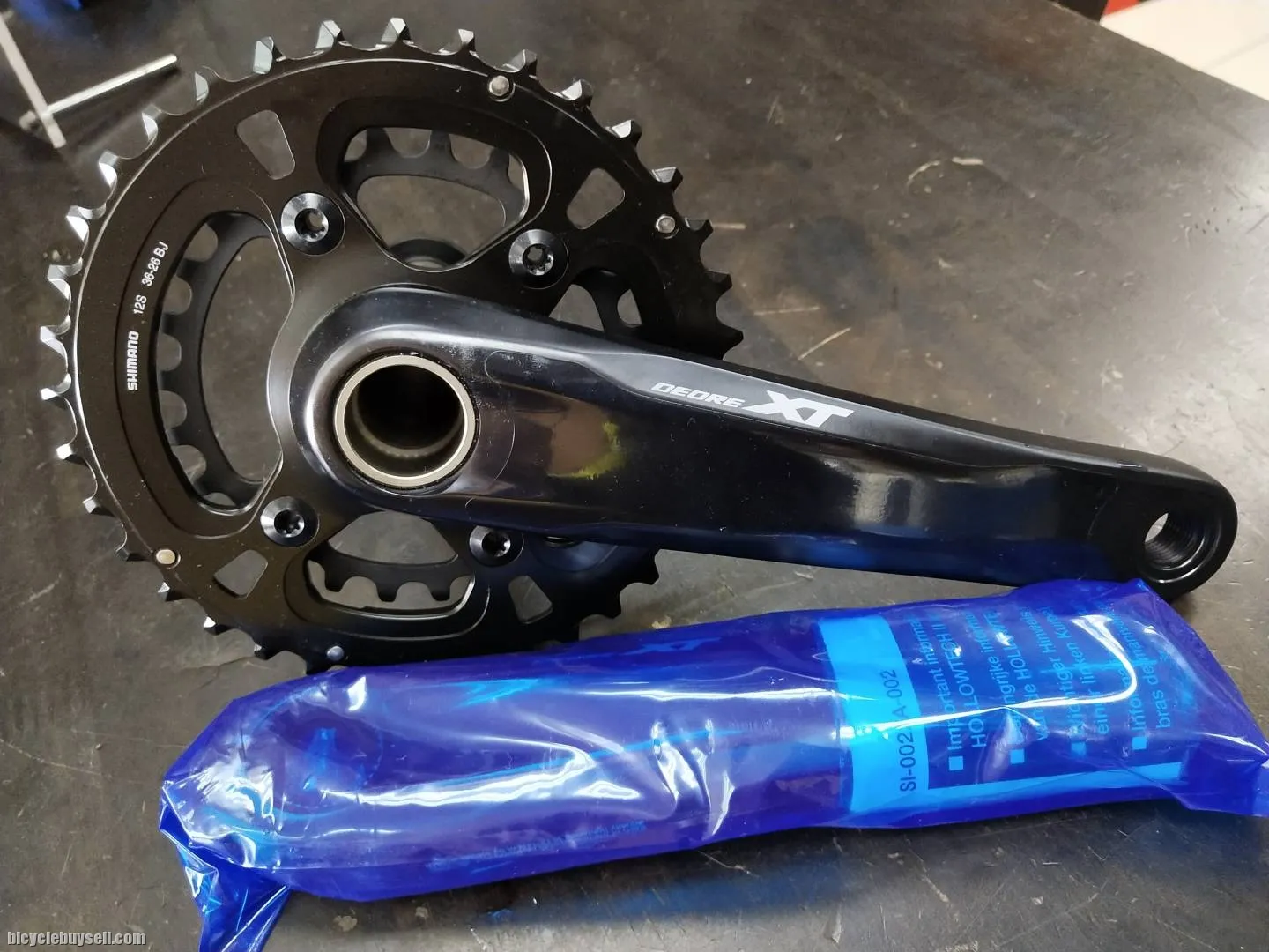 SHIMANO DEORE XT CRANKSET 2X12
