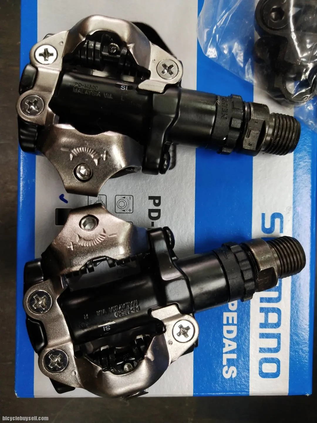 SHIMANO M520 PEDALS