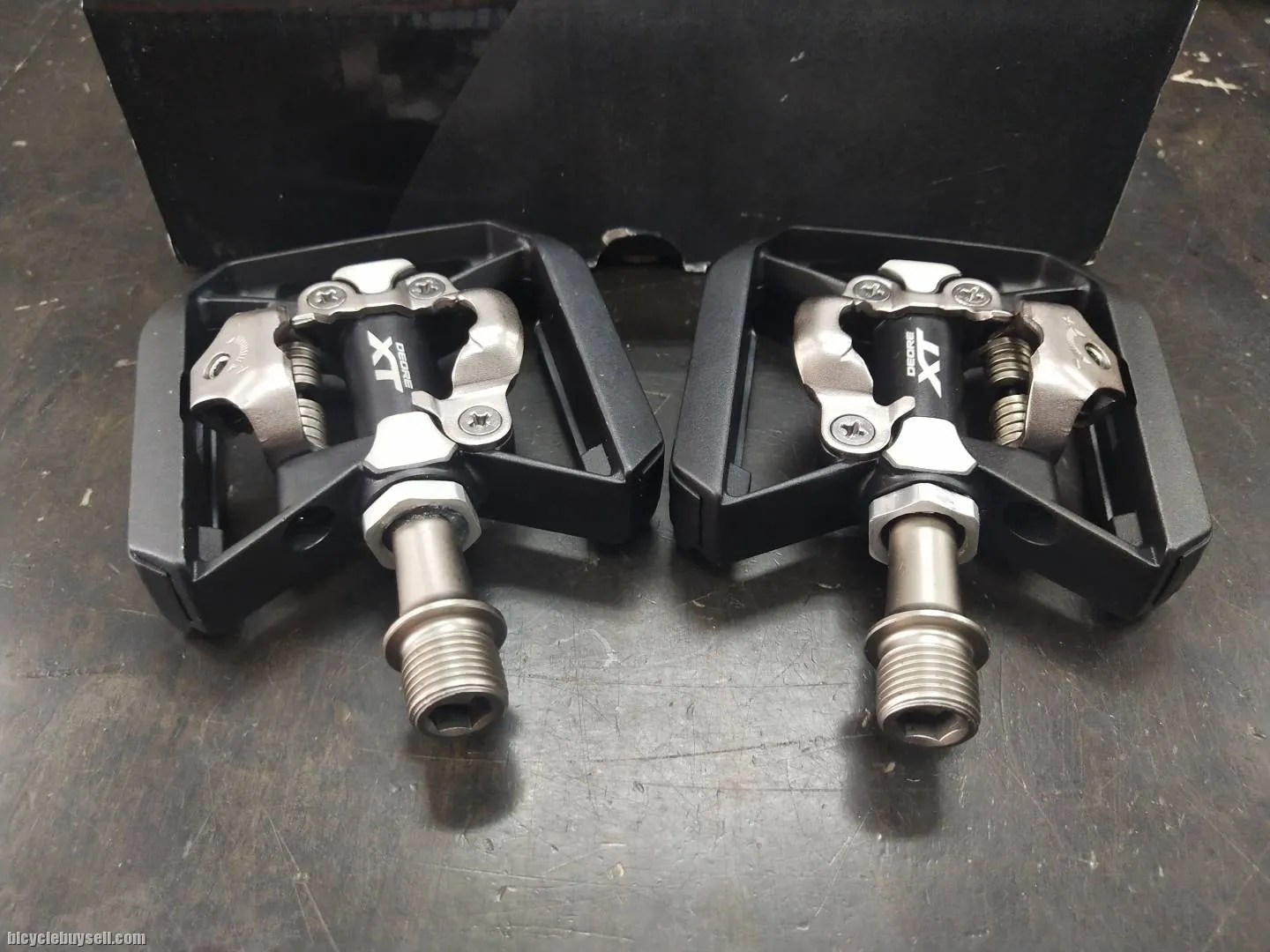 Shimano Deore Xt T8000 spd pedals with sh56 cleats