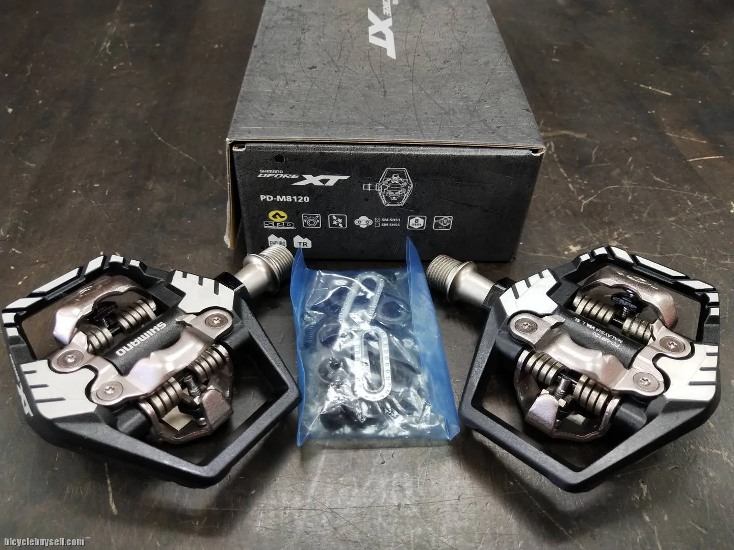 Shimano Deore Xt M8120 spd pedals with sh51 cleats