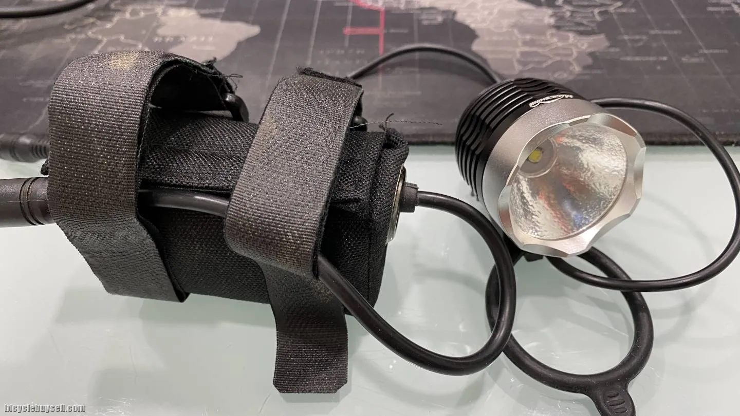 Magic Shine MJ-808 900lm Bicycle Light