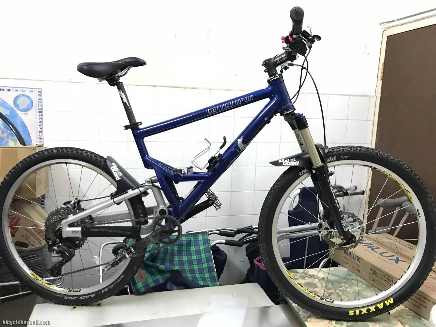 Cannondale full suspension bike