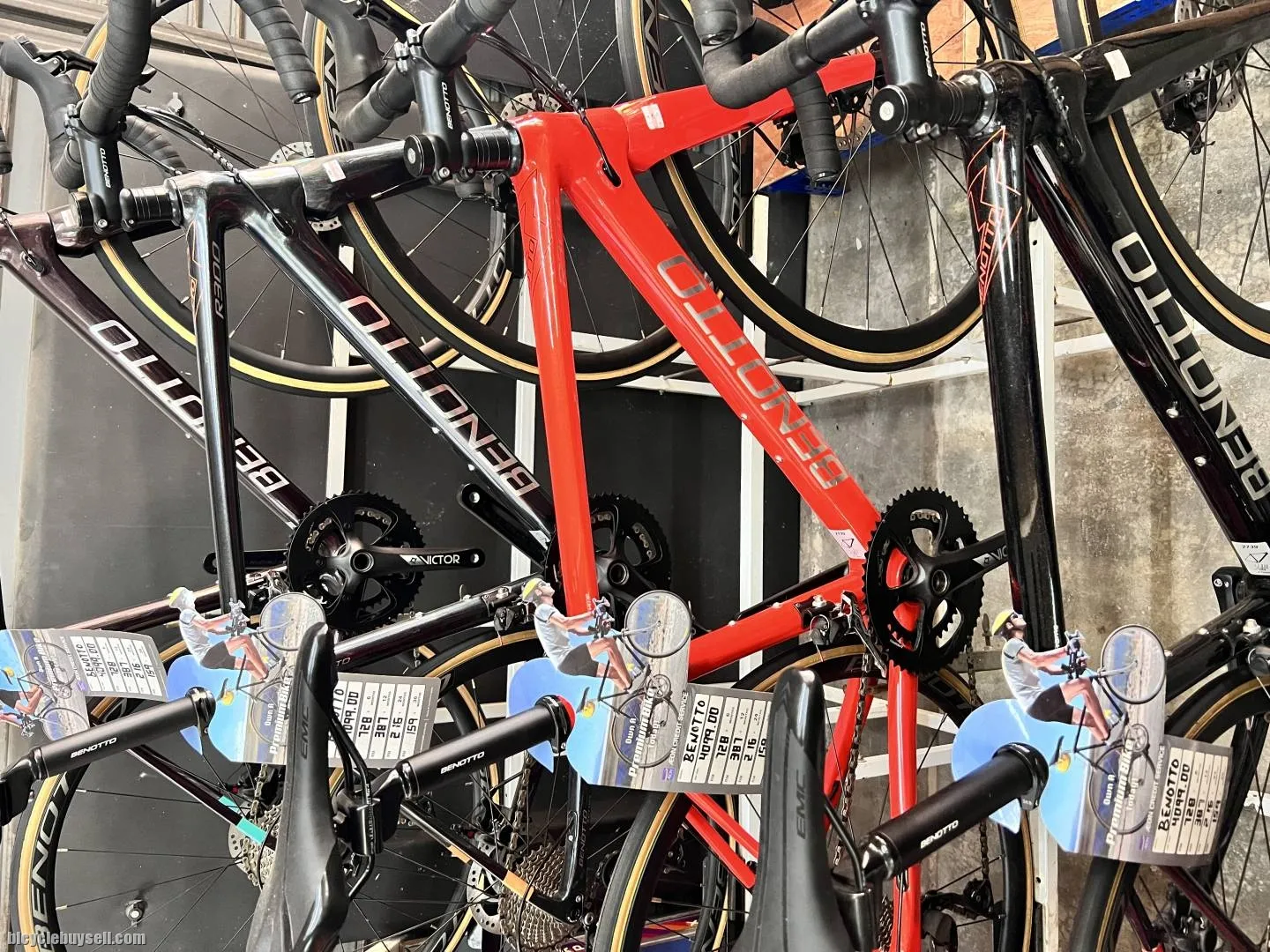 Benotto Carbon Road Bike Shimano 105 2x11s