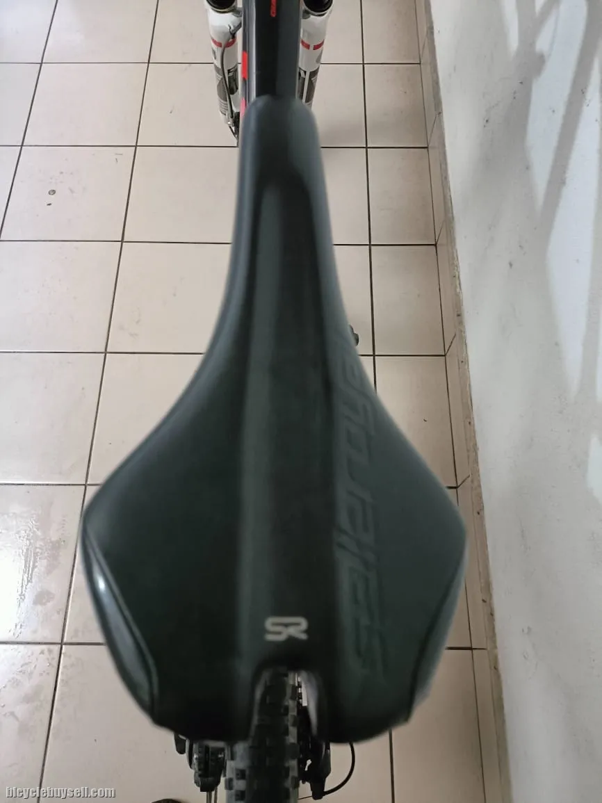 GIANT COMPOSITE TECHNOLOGY 2 CARBON