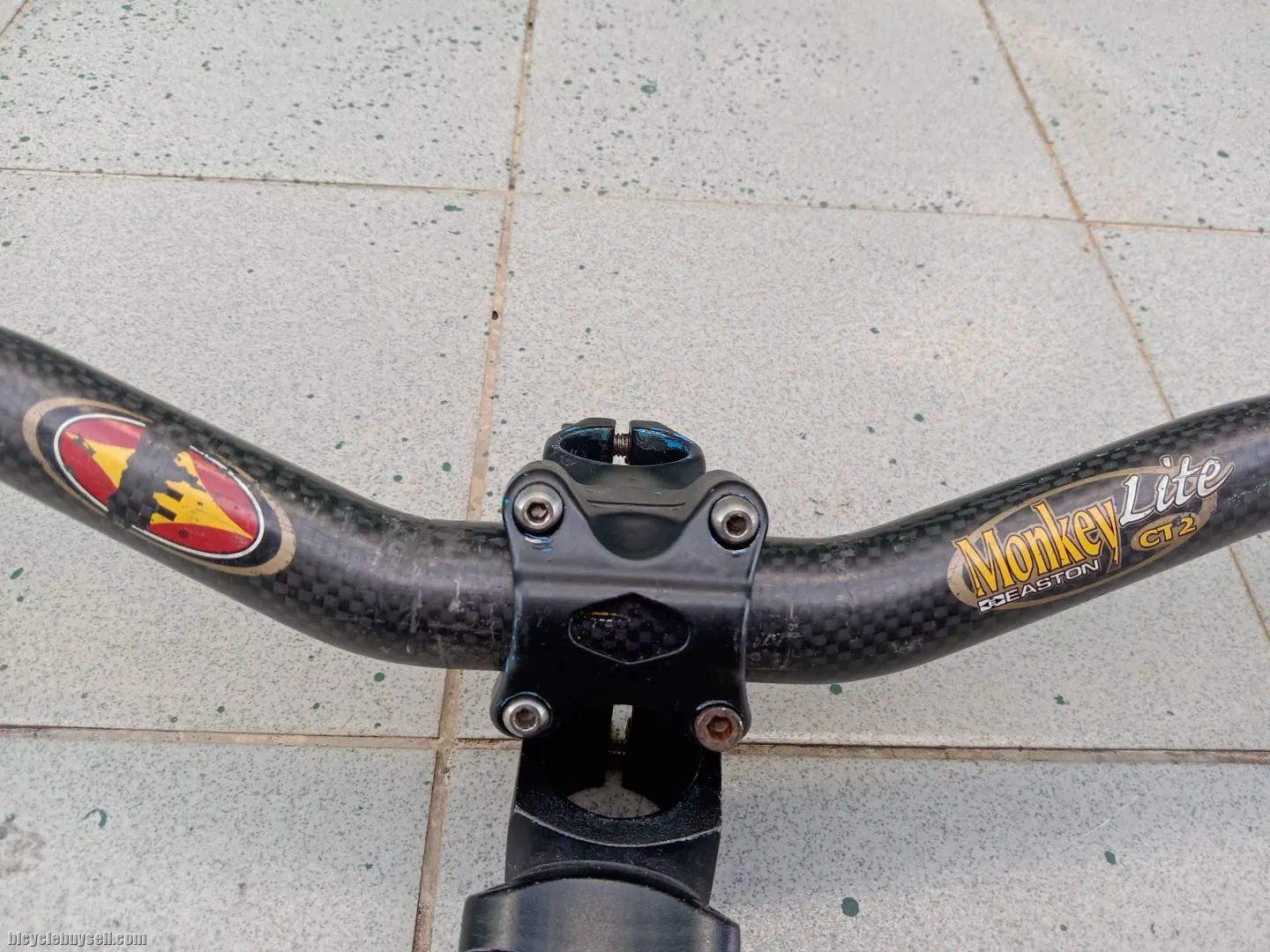 Carbon handle bar