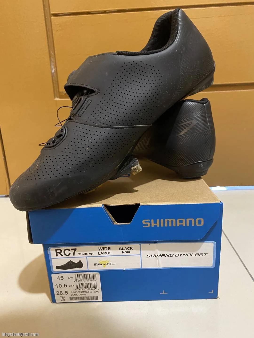 Shimano RC7 Carbon Roadbike Cleat Shoe