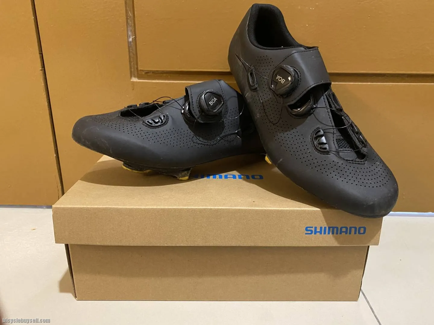 Shimano RC7 Carbon Roadbike Cleat Shoe