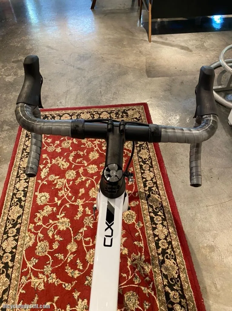 Colnago CLX Full carbon Road bike
