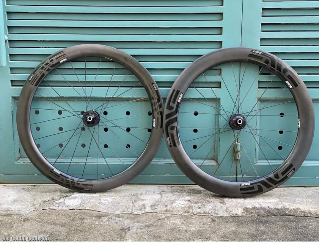 Enve SES 5.6 Chris's king hub