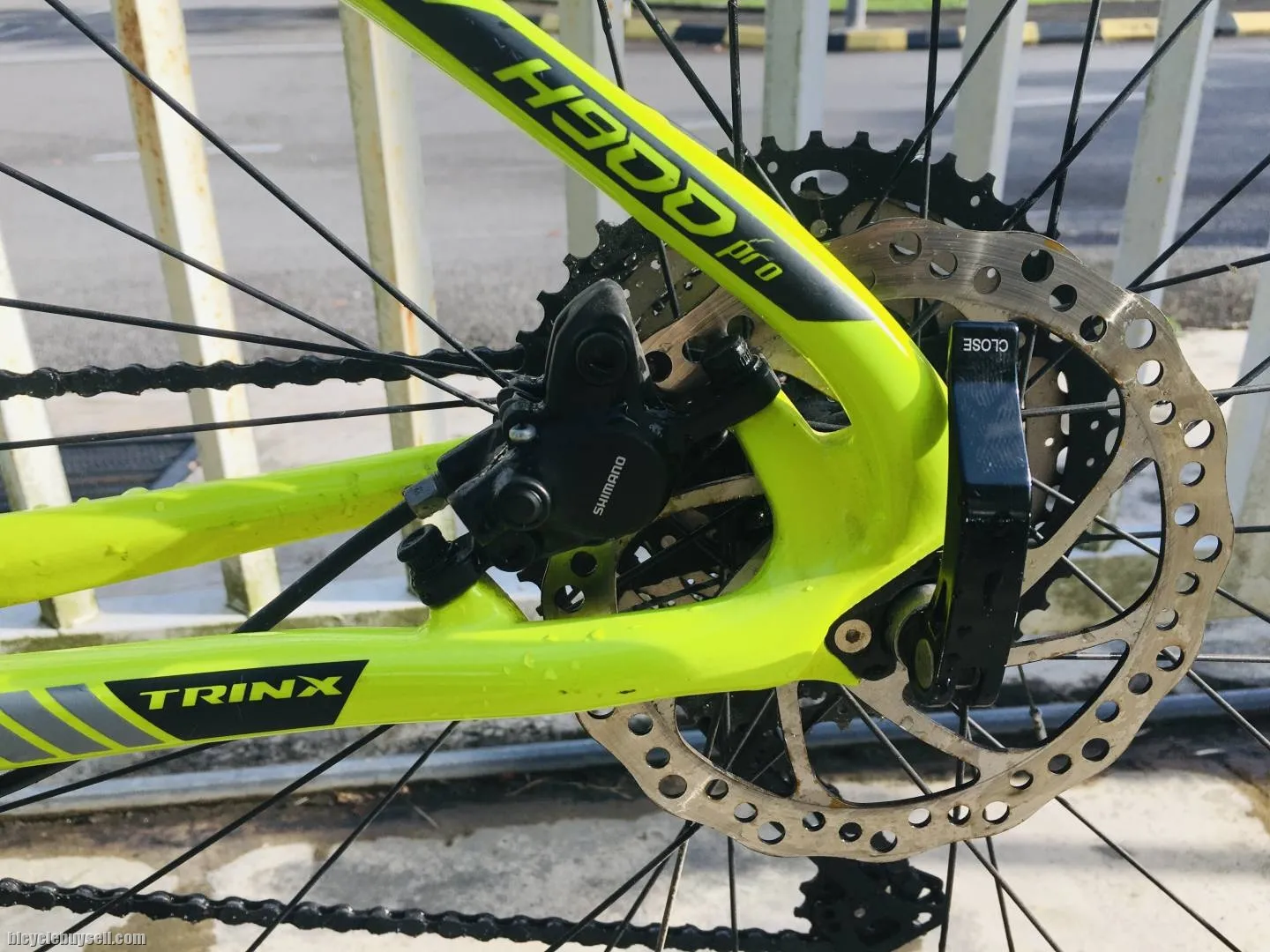 2019  TRINX H900 15.5"
