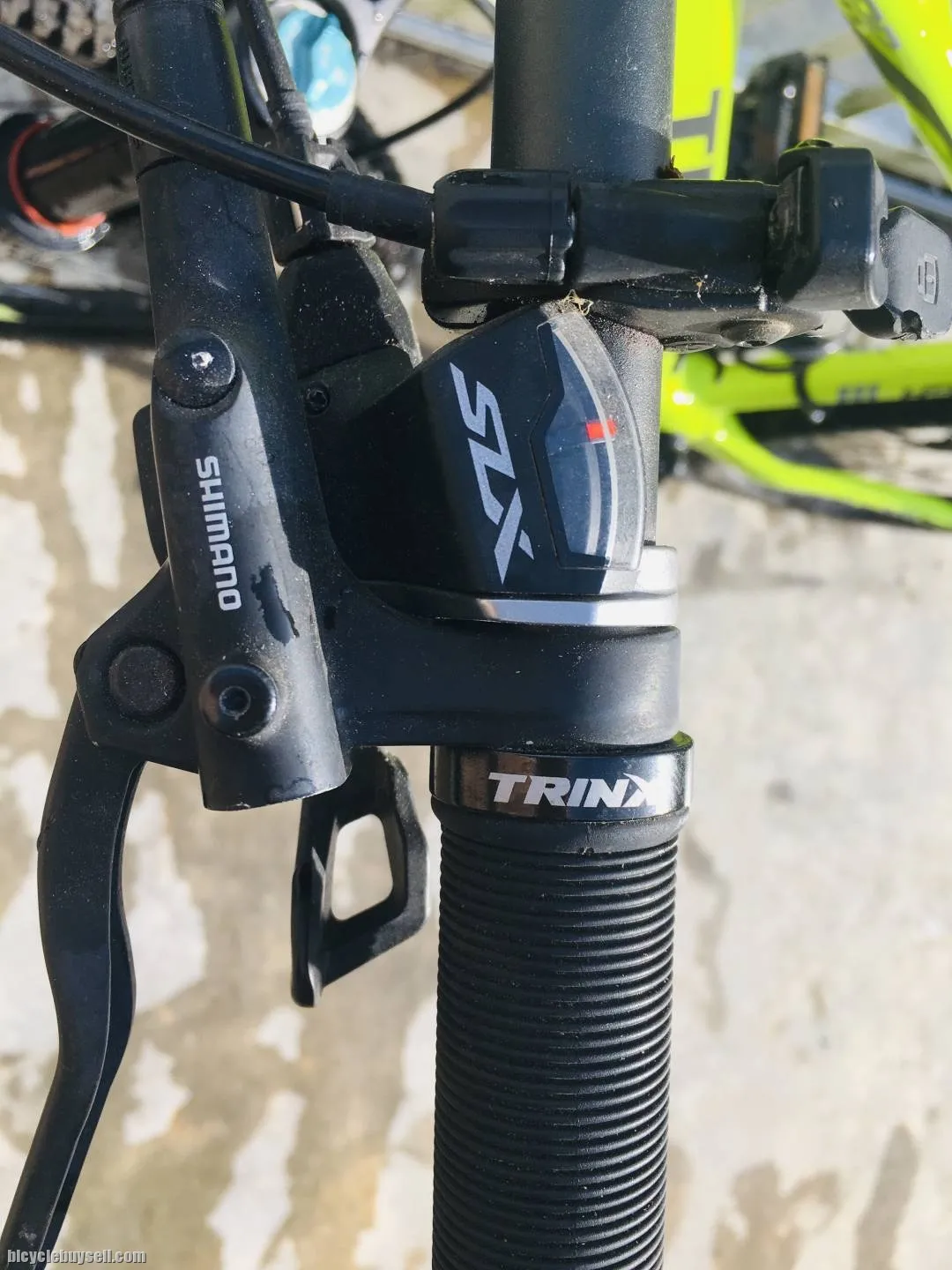 2019  TRINX H900 15.5"