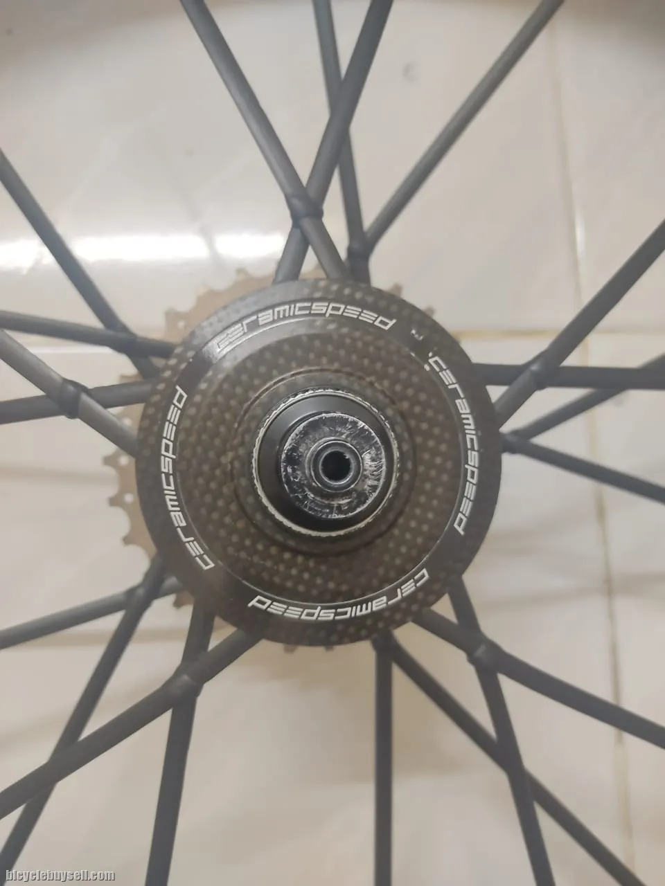 Lightweight  Gen3 black on black (Ceramicspeed)