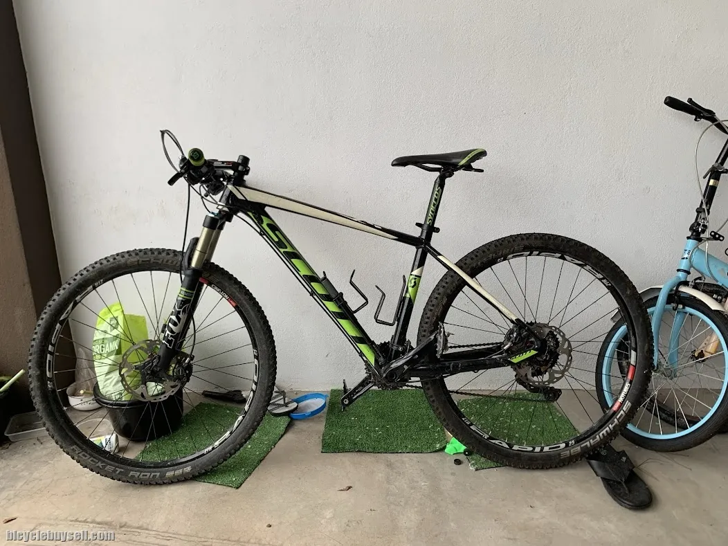 (SOLD) Scott Scale 27.5