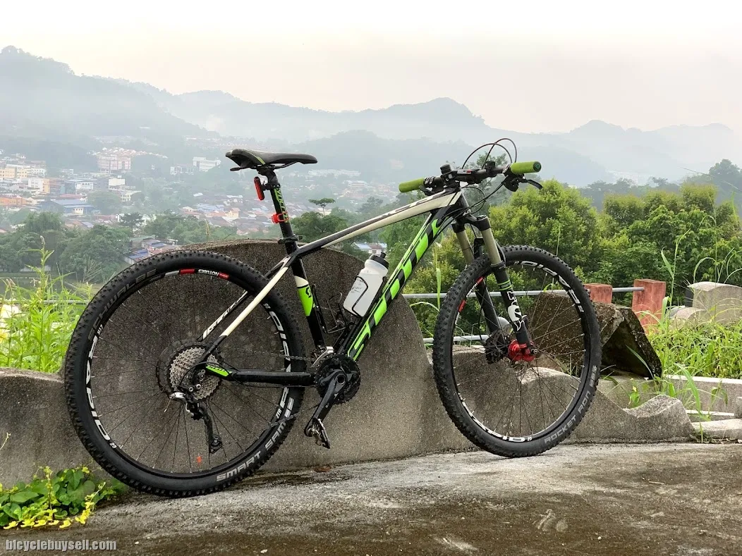 (SOLD) Scott Scale 27.5