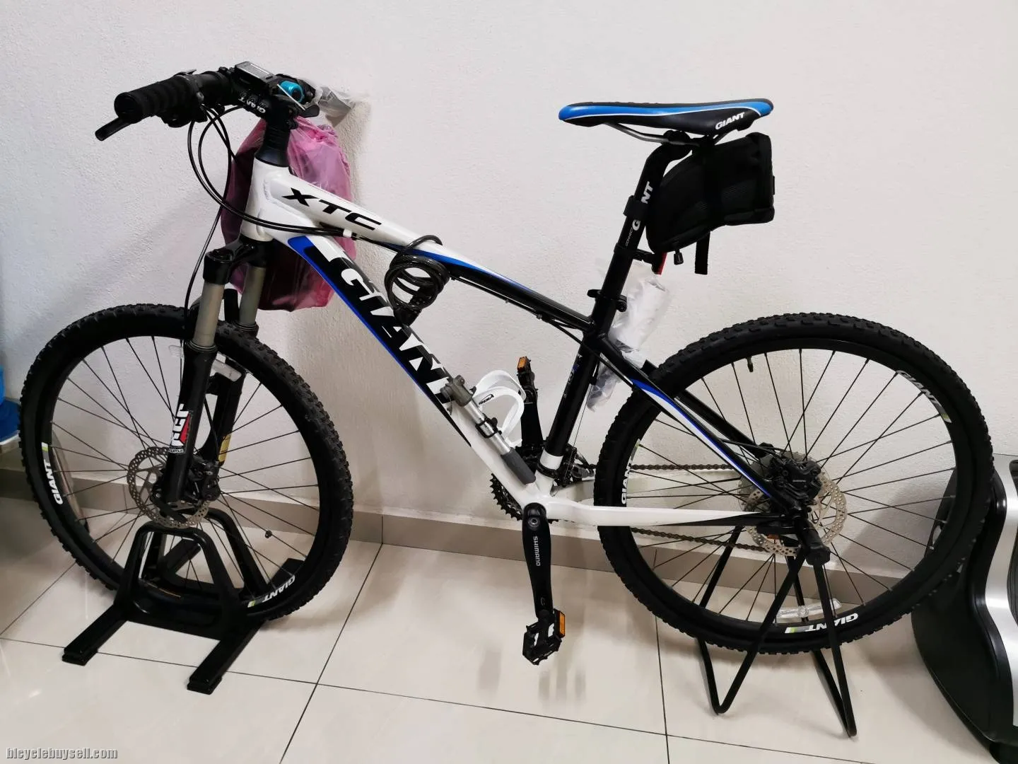 2012 Giant XTC 26er (Very good condition)