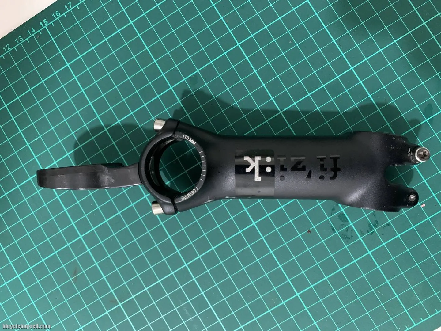 Fizik Cyrano R1