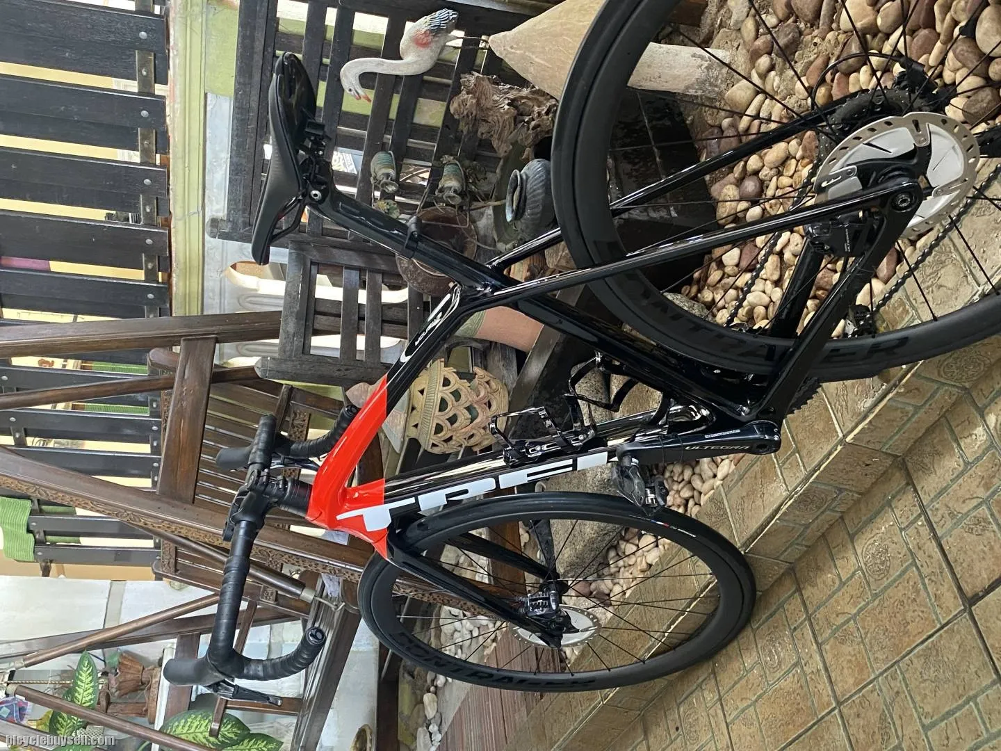 **SOLD**Trek Emonda SL6 Pro Disc size 52 (Black/radioactive red)