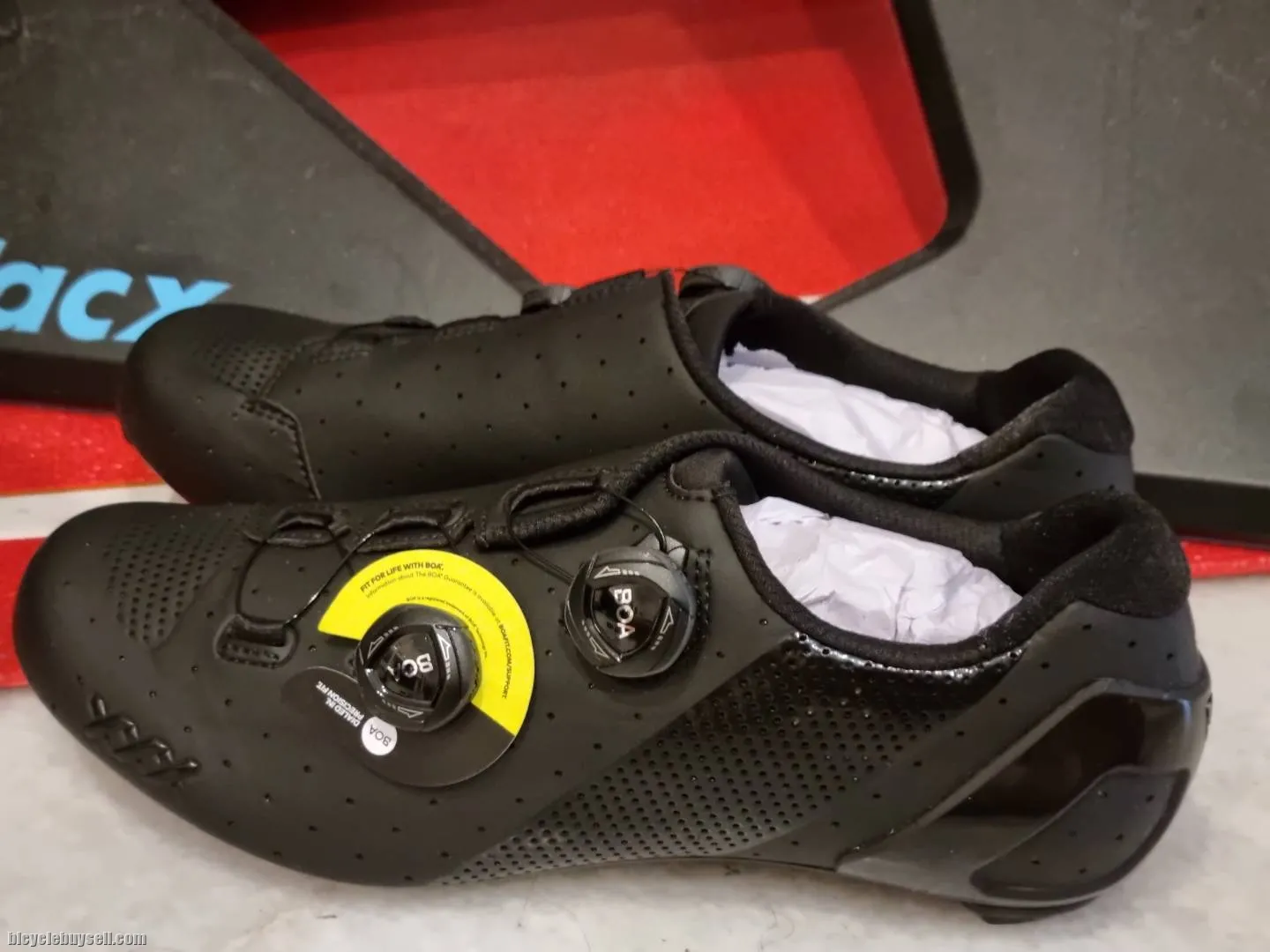 Bontrager XXX Road Shoes Size 43-New In Box