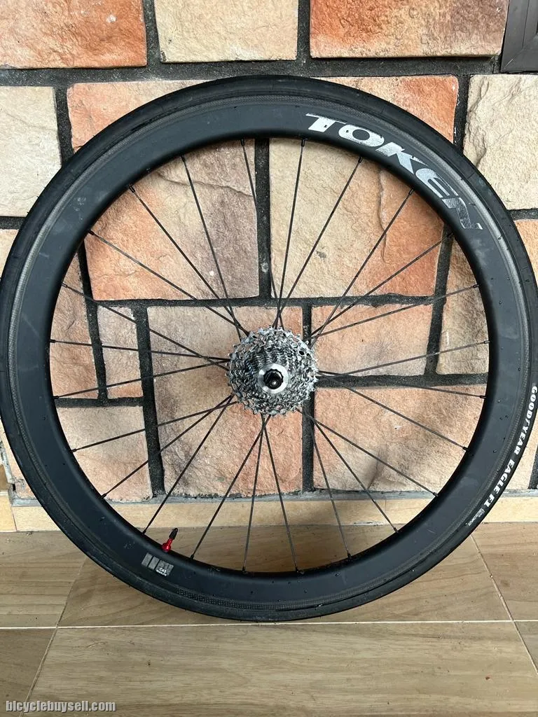 -sold- Wheelset Token C45R with ceramic bearing