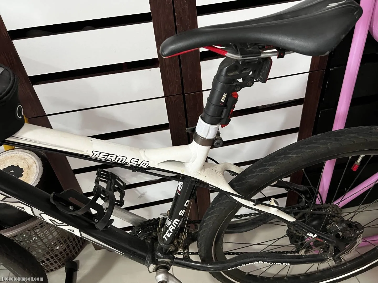 Custom hardtail mountain bike