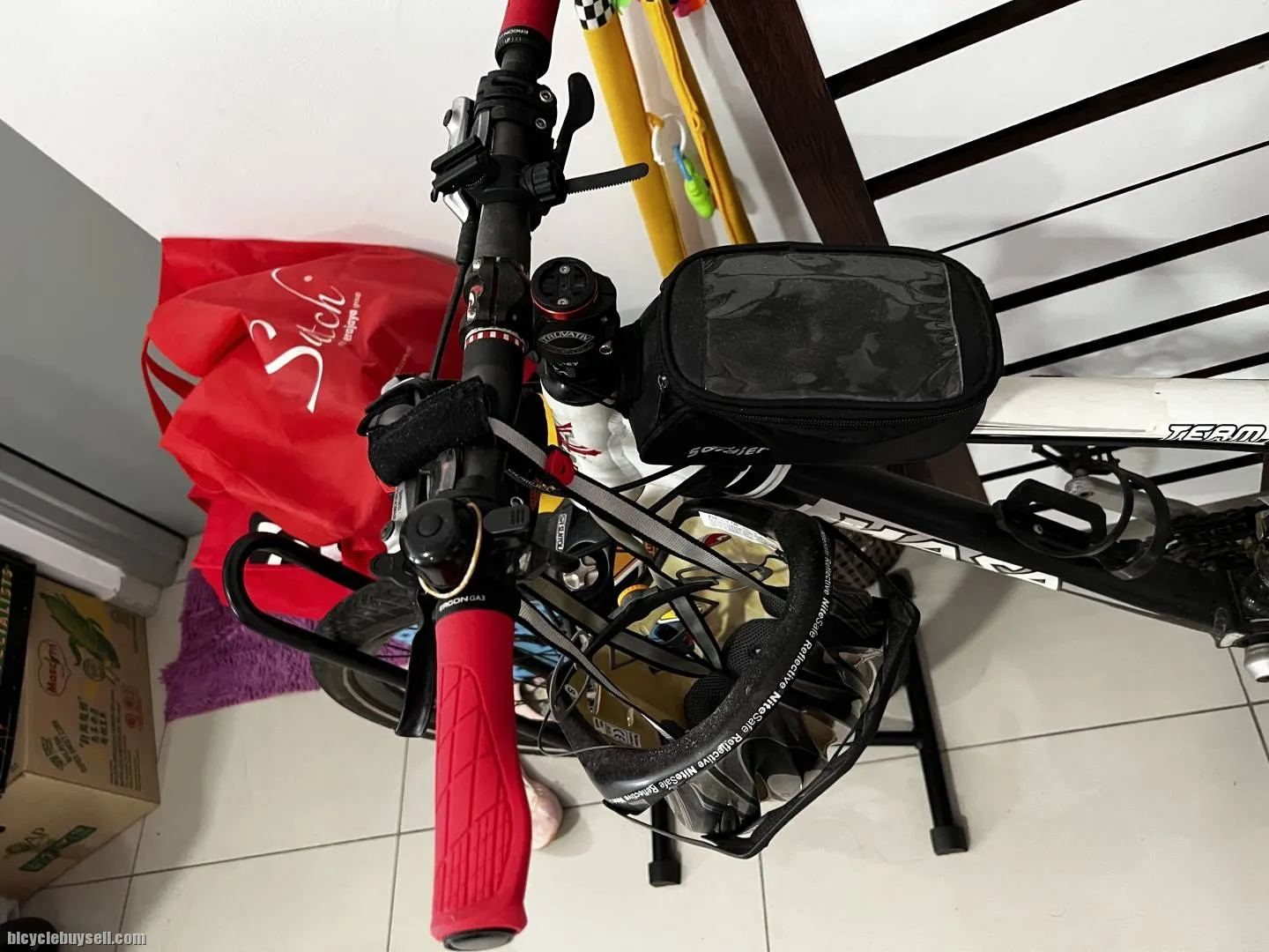 Custom hardtail mountain bike