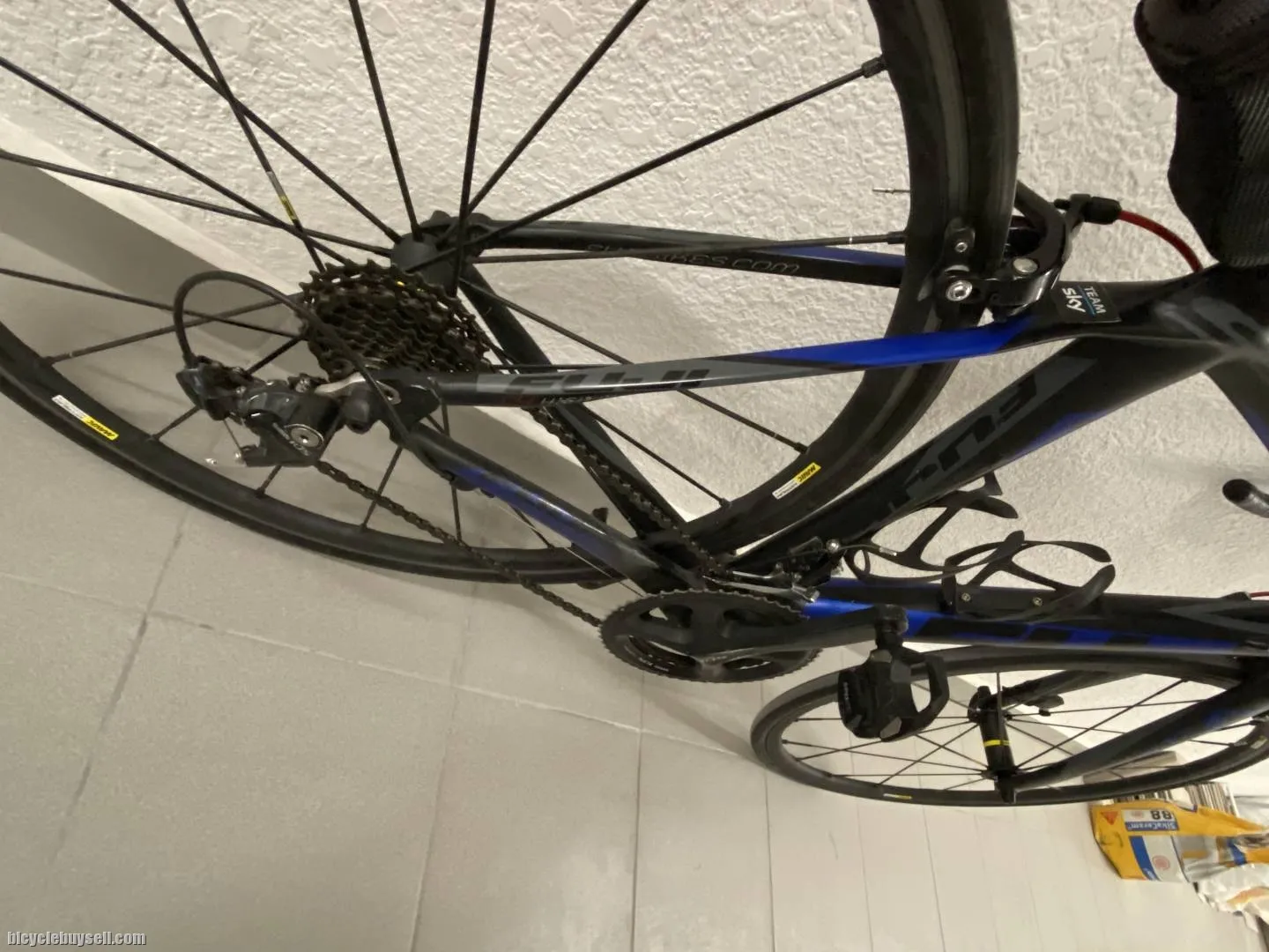 Fuji Carbon Roadbike