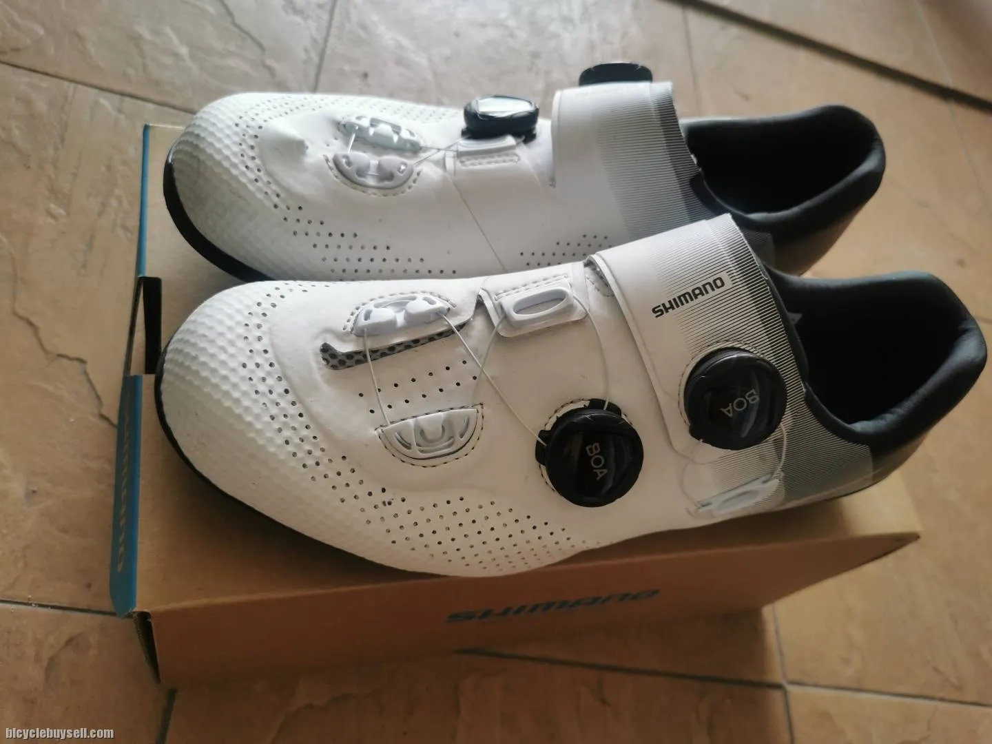 Shimano RC702E