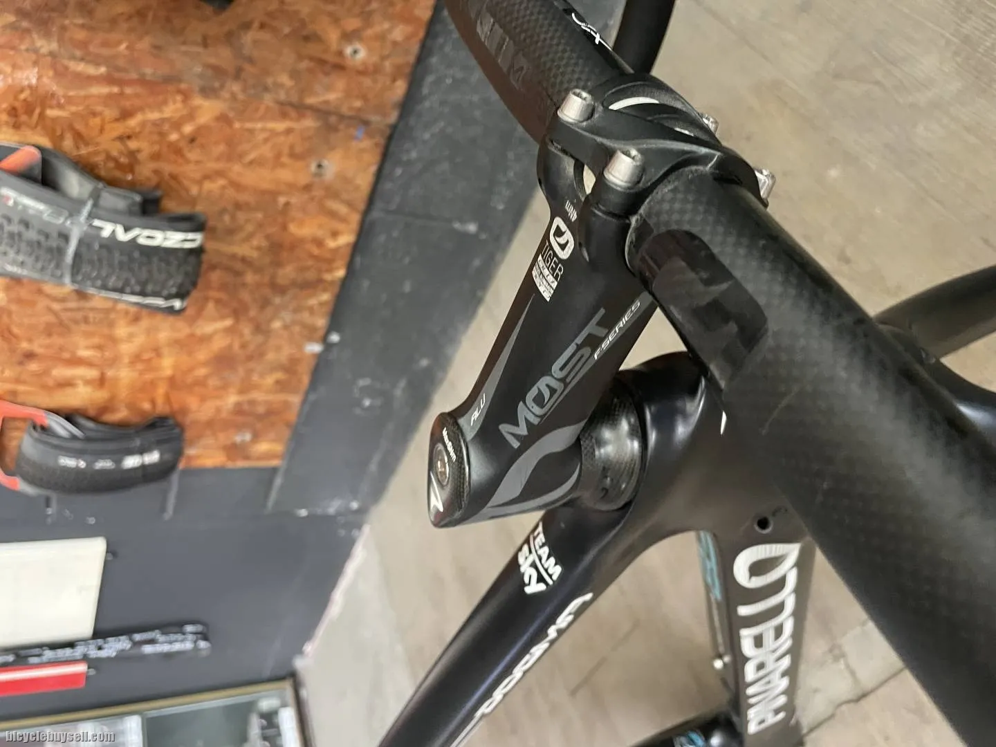 (SOLD) Pinarello Dogma F8 Sky Team Colourway