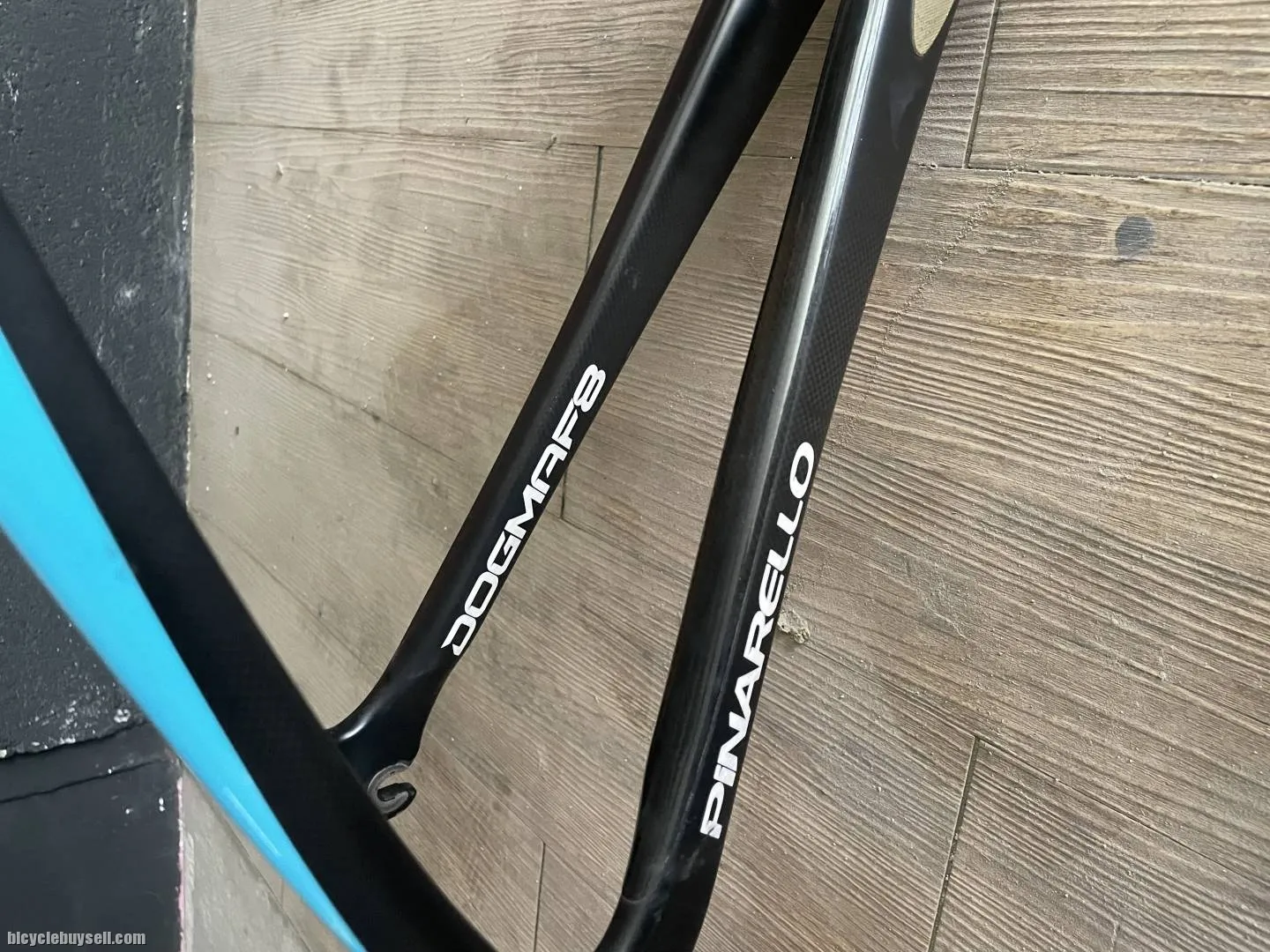 (SOLD) Pinarello Dogma F8 Sky Team Colourway