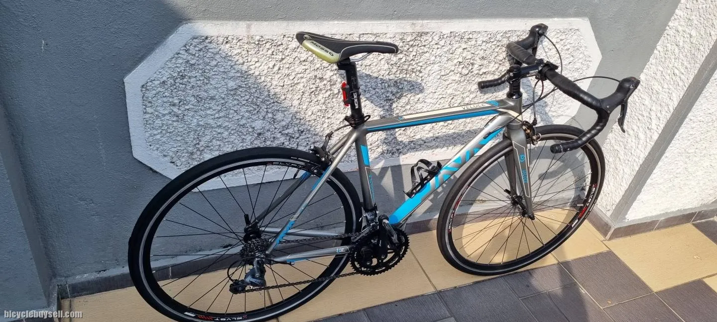 Java Veloce Road Bike