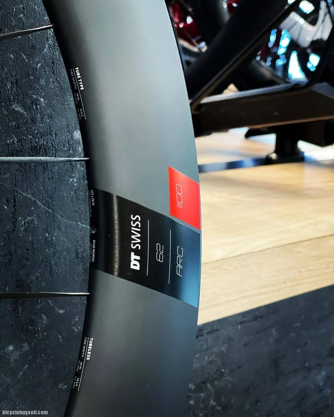 DT SWISS ARC 1100 DICUT DISC BRAKE