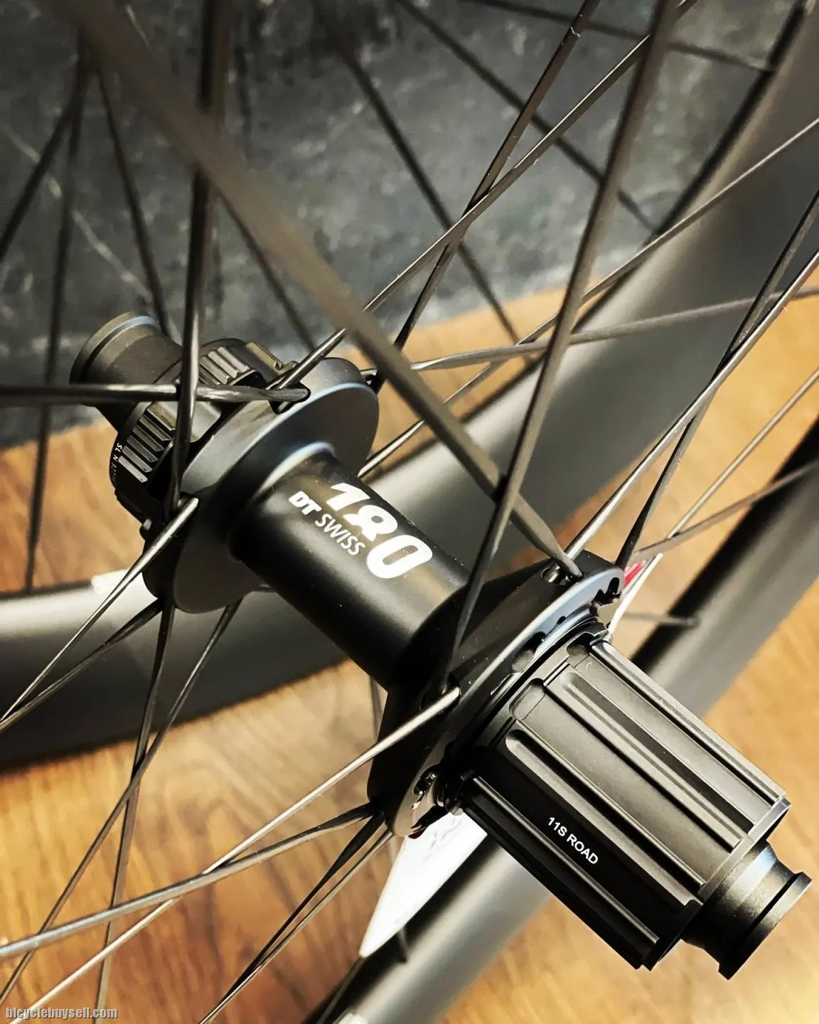 DT SWISS ARC 1100 DICUT DISC BRAKE