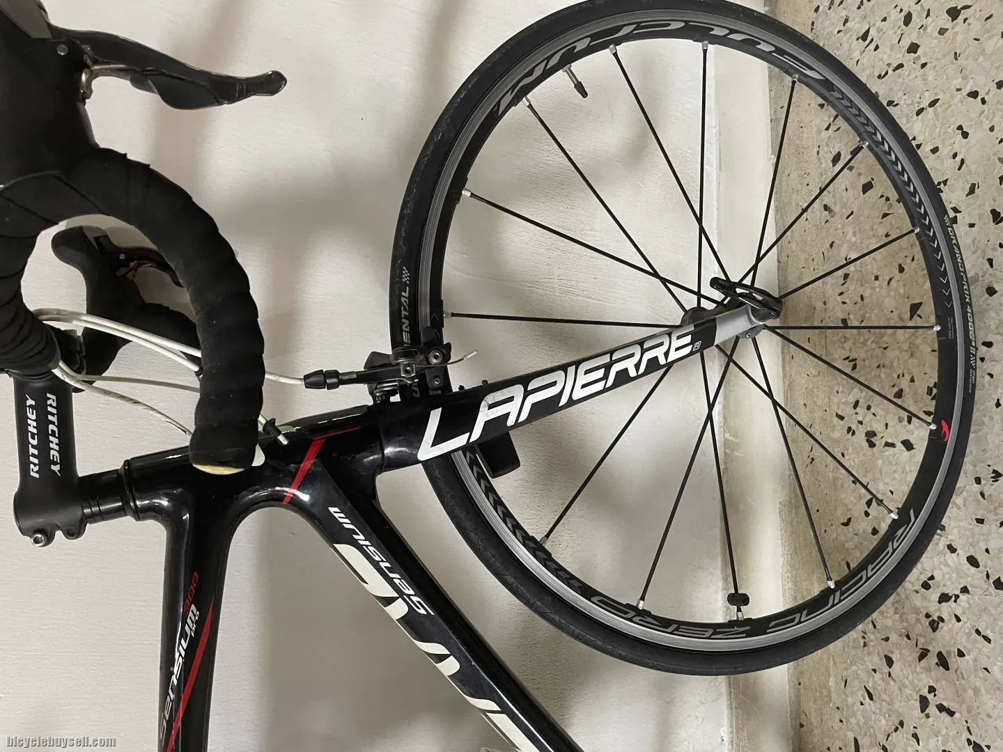 Lapierre Sensium Pro 300 carbon road bike Ultegra low usage