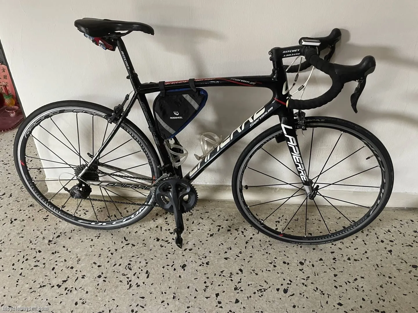 Lapierre Sensium Pro 300 carbon road bike Ultegra low usage