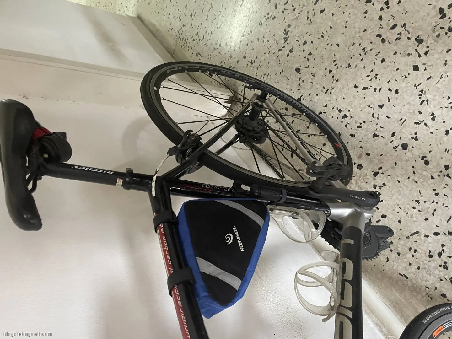 Lapierre Sensium Pro 300 carbon road bike Ultegra low usage