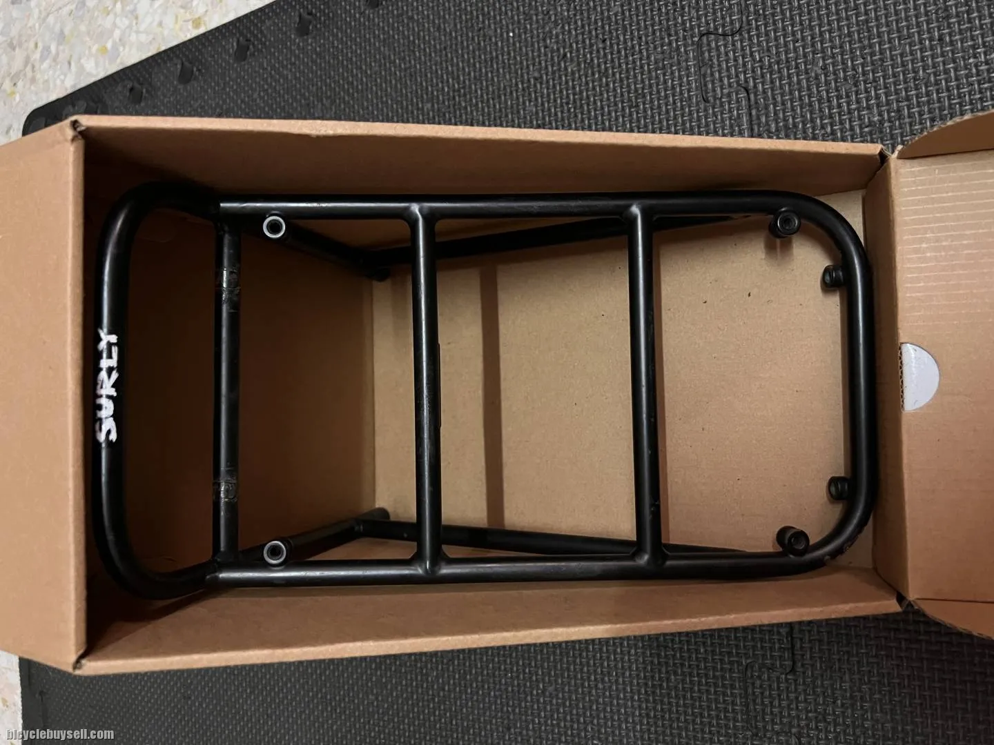 SURLY 8 PACK FRONT RACK